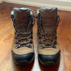 Vasque GTX Hiking Boots - Women’s size 9